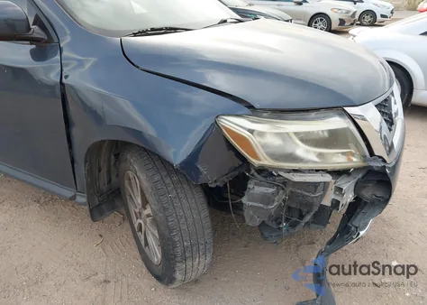 2016 Nissan Pathfinder S z USA, uszkodzony, nr VIN 5N1AR2MN0GC606365